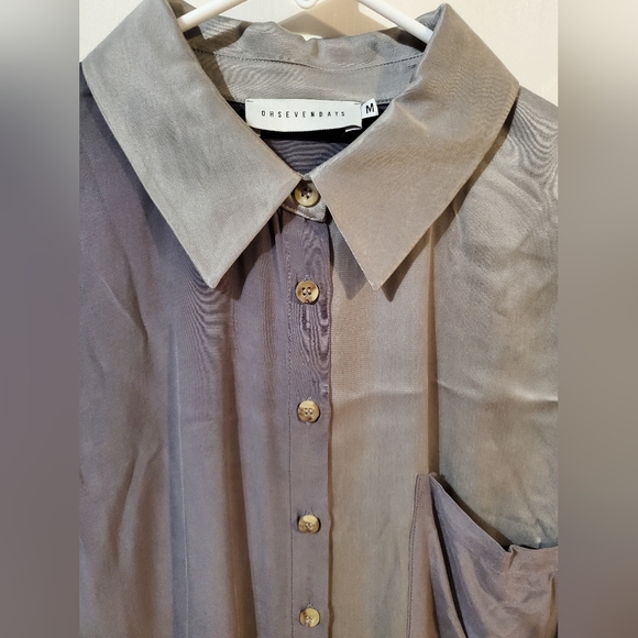 Contrasting Button Up - Picture 2 of 2